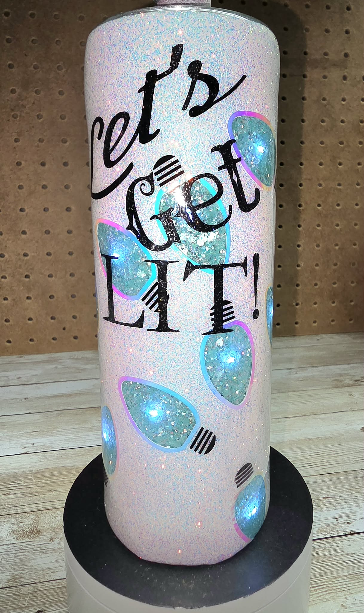 #129 Get Lit! 20oz Strawbler