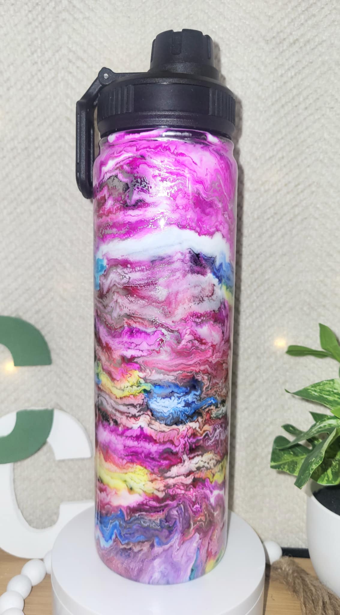 67-Candy Swirl 25oz Duo Hydro