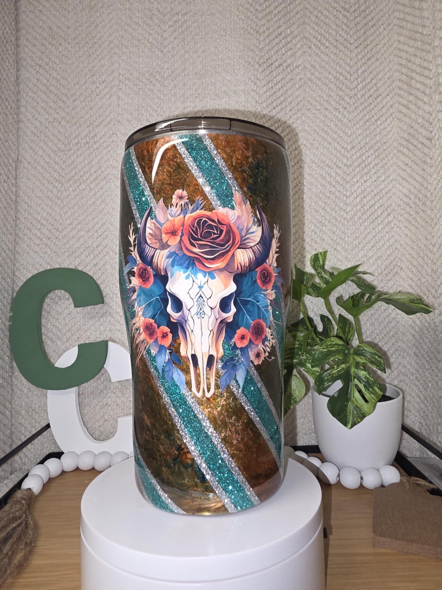 96-Cow Skull 20oz Modern Curve